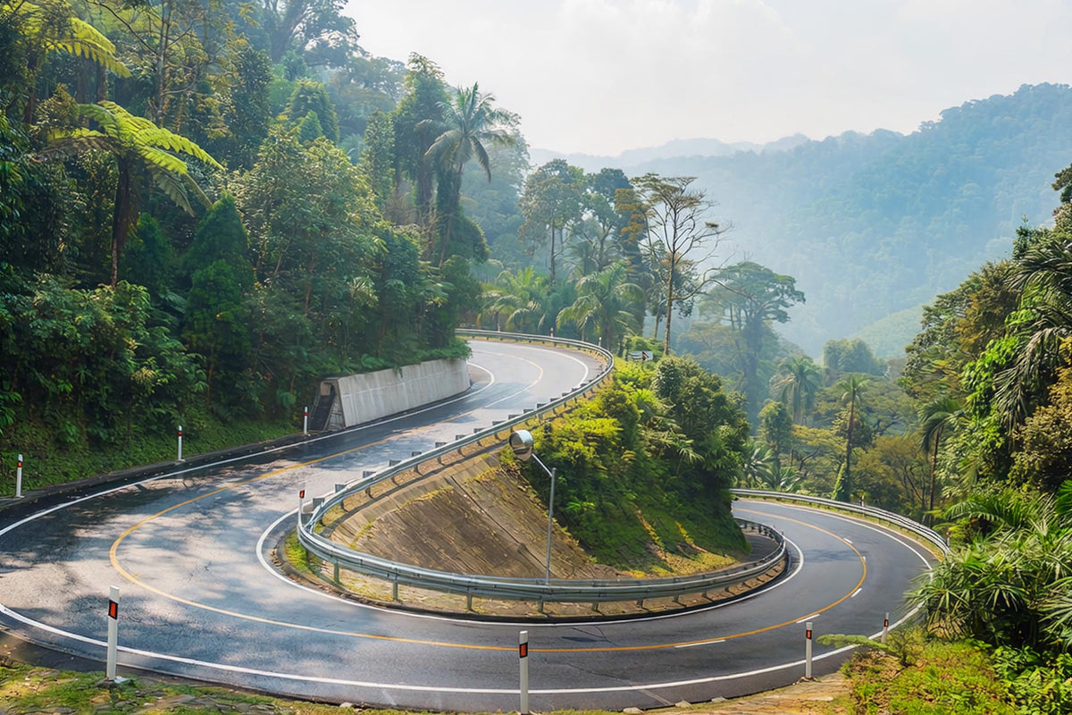 Best Motorcycle Helmets for Malaysia's Heat & Weather (2026 Guide)